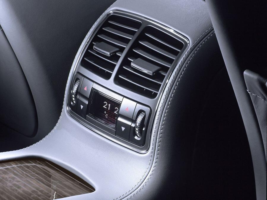  Mercedes-Benz CLS-Class 2005 года  (фото 291 из 343)